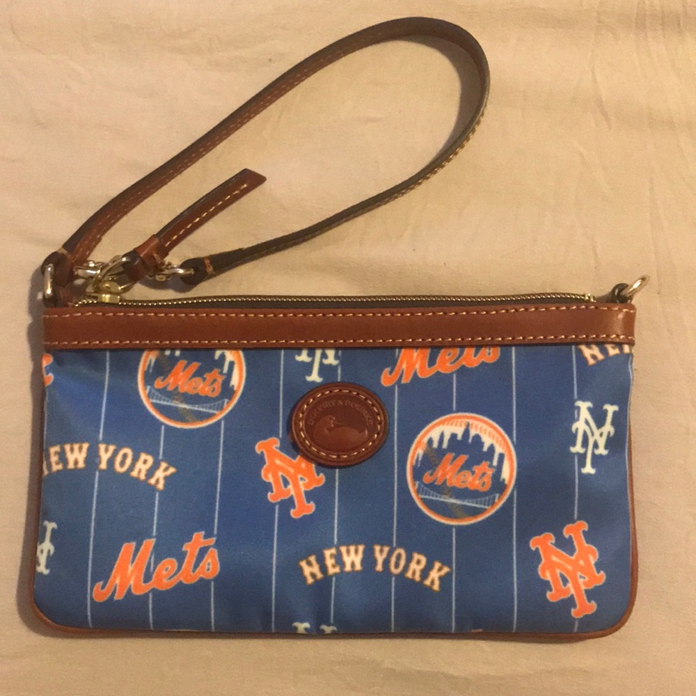 Dooney & Bourke Mets Wristlet